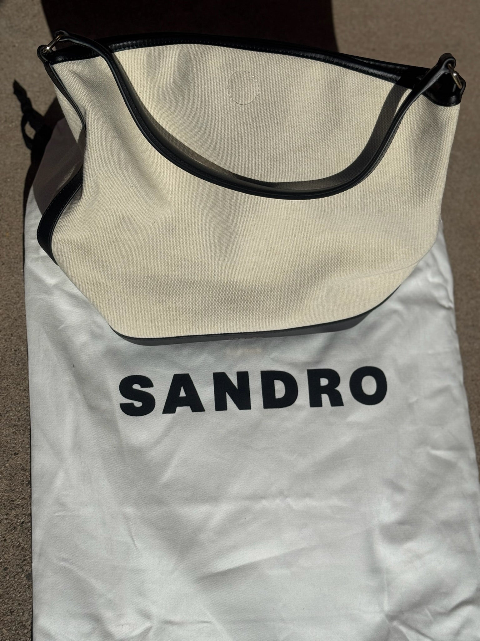 SANDRO PARIS Tangoso Bucket Bag Classic Camel Suede and Black